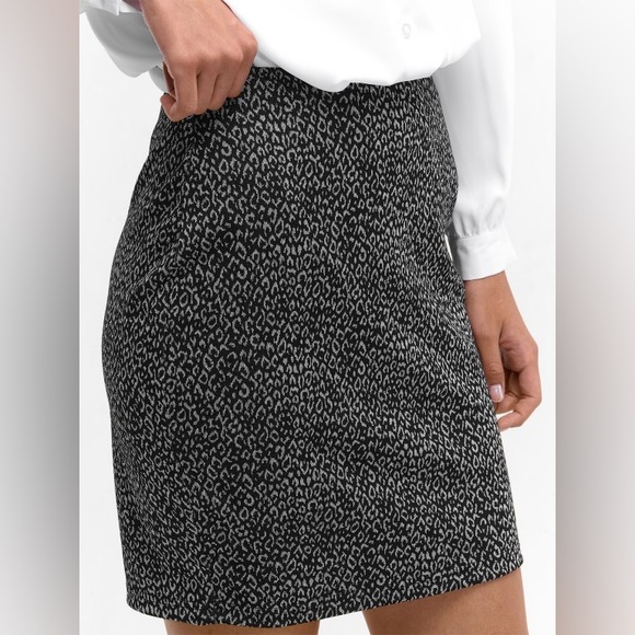 Ann Taylor Black and Gray Leopard Print Skirt - Picture 1 of 7